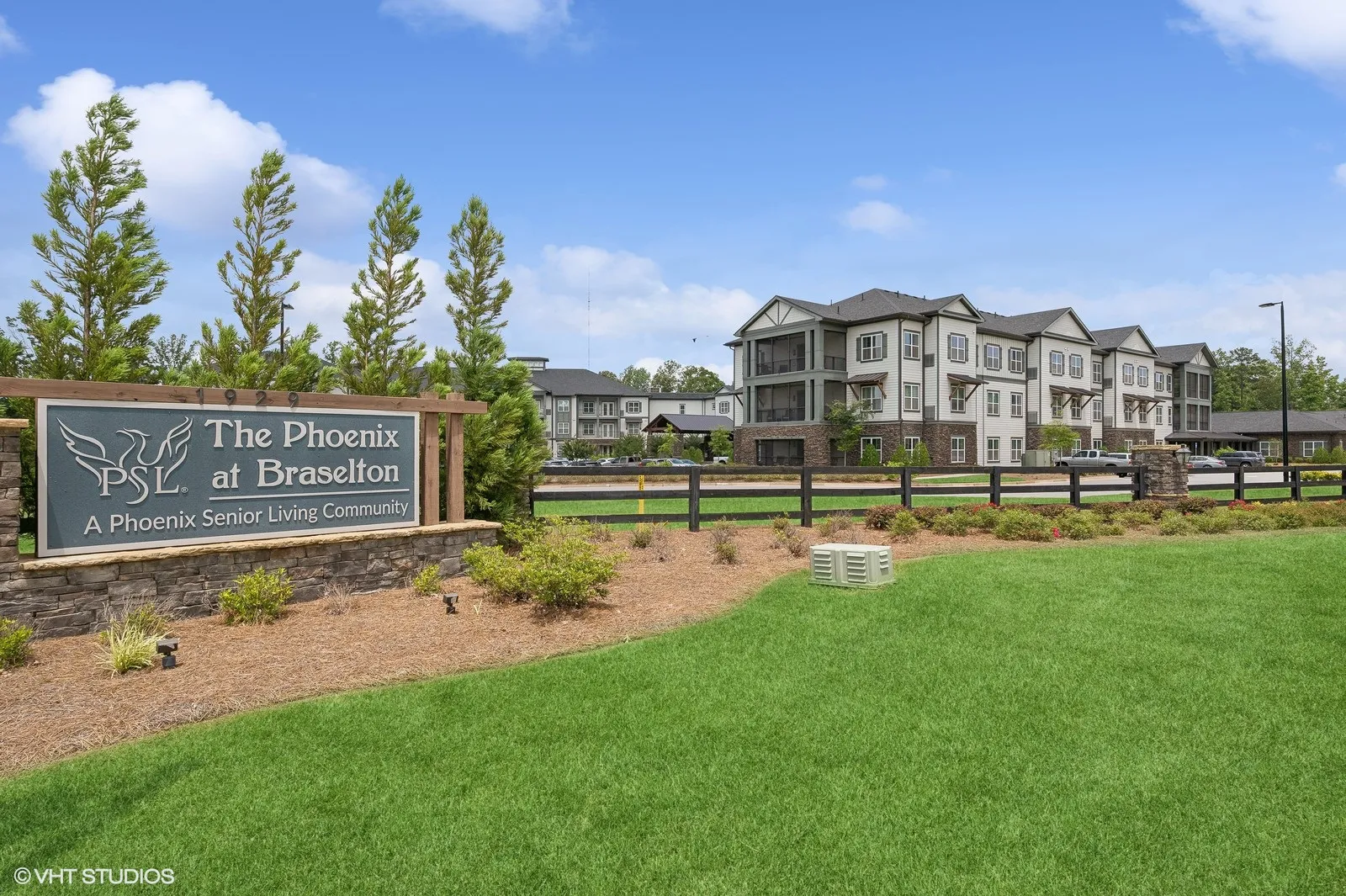 01_1929FriendshipRoad_2005_Large