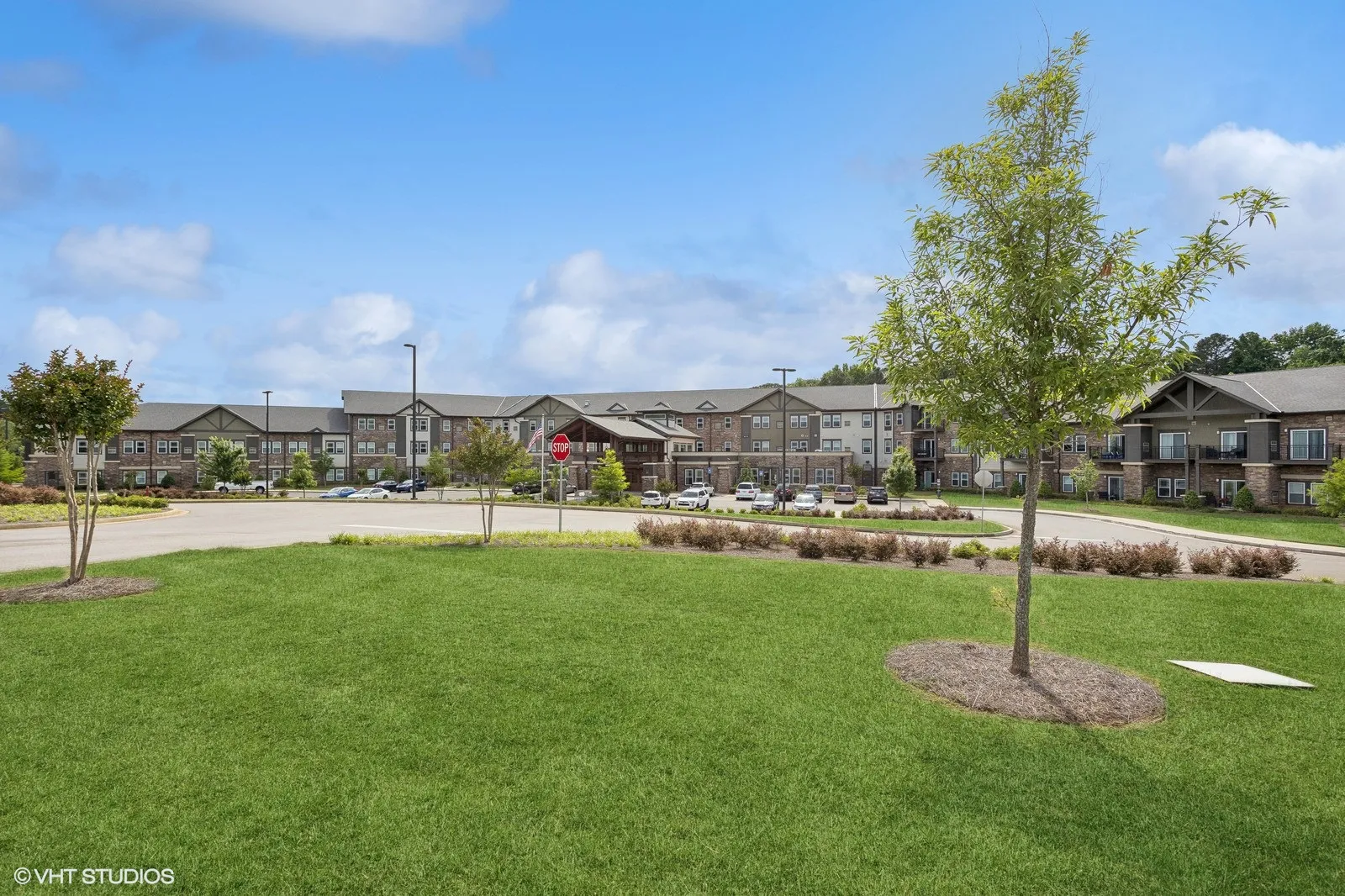 01_9651UnionHillRoad_57_FrontView_Large