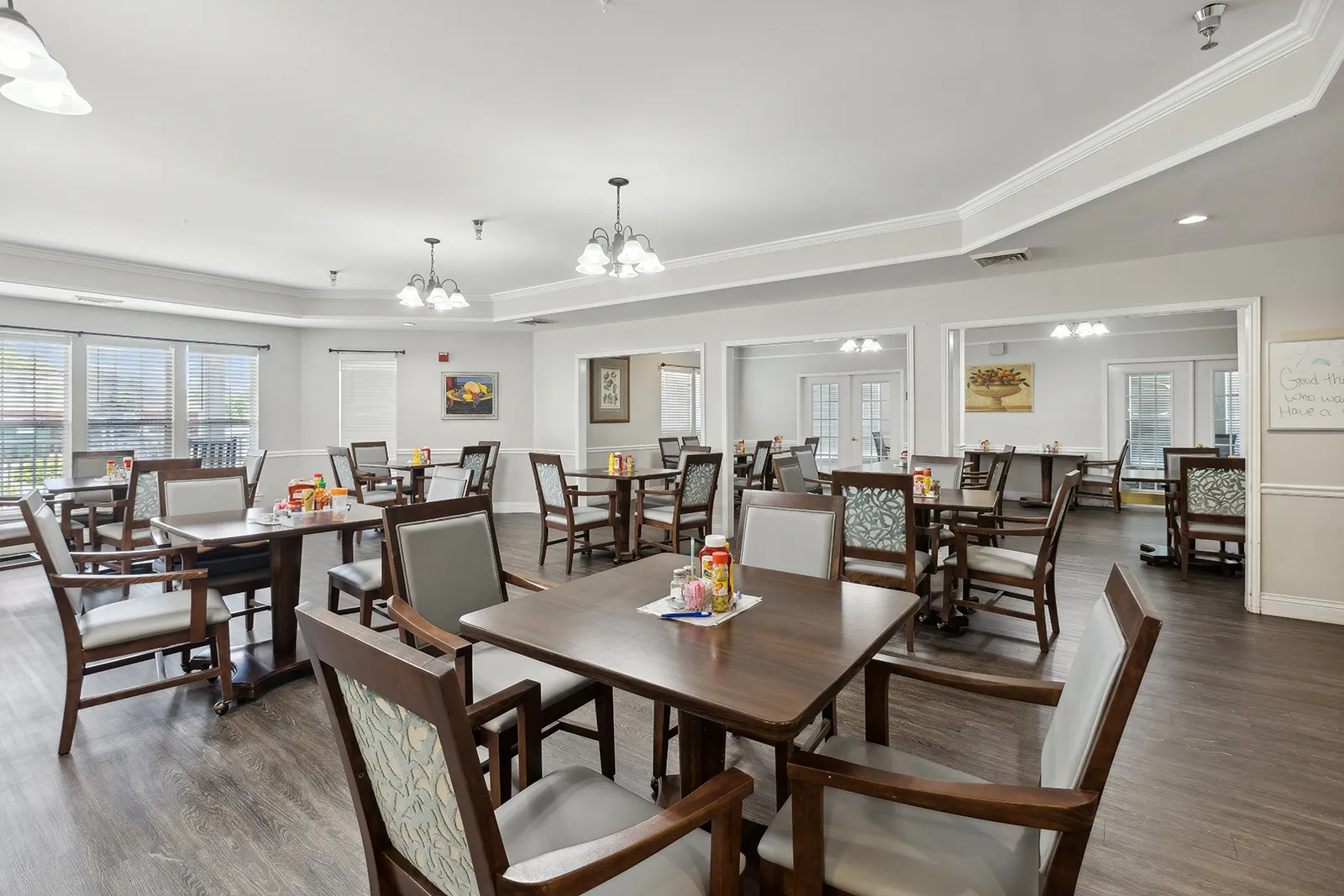 02_413CoxBoulevard_2003_HiRes