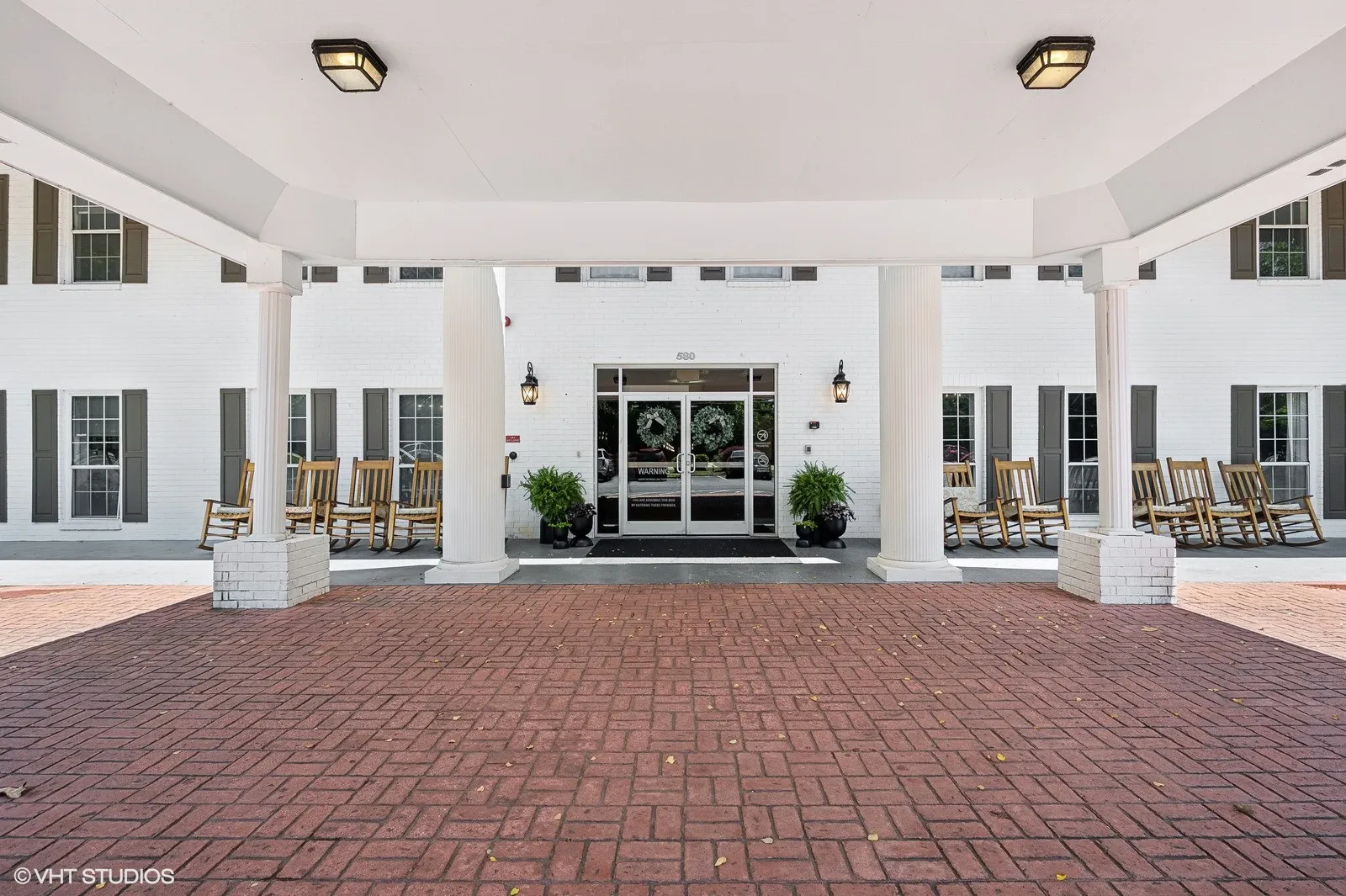 02_580TommyLeeFullerDrive_2003_Large