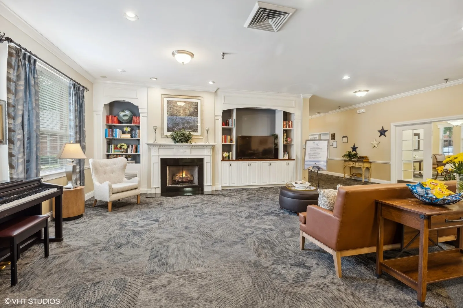 03_2184ParkwayLakeDrive_2009_Large