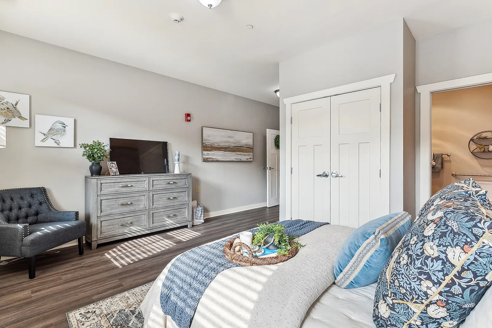 04_100WestminsterCourt_2006_HiRes