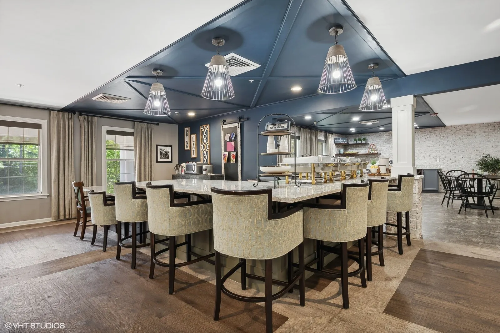 05_580TommyLeeFullerDrive_2008_Large