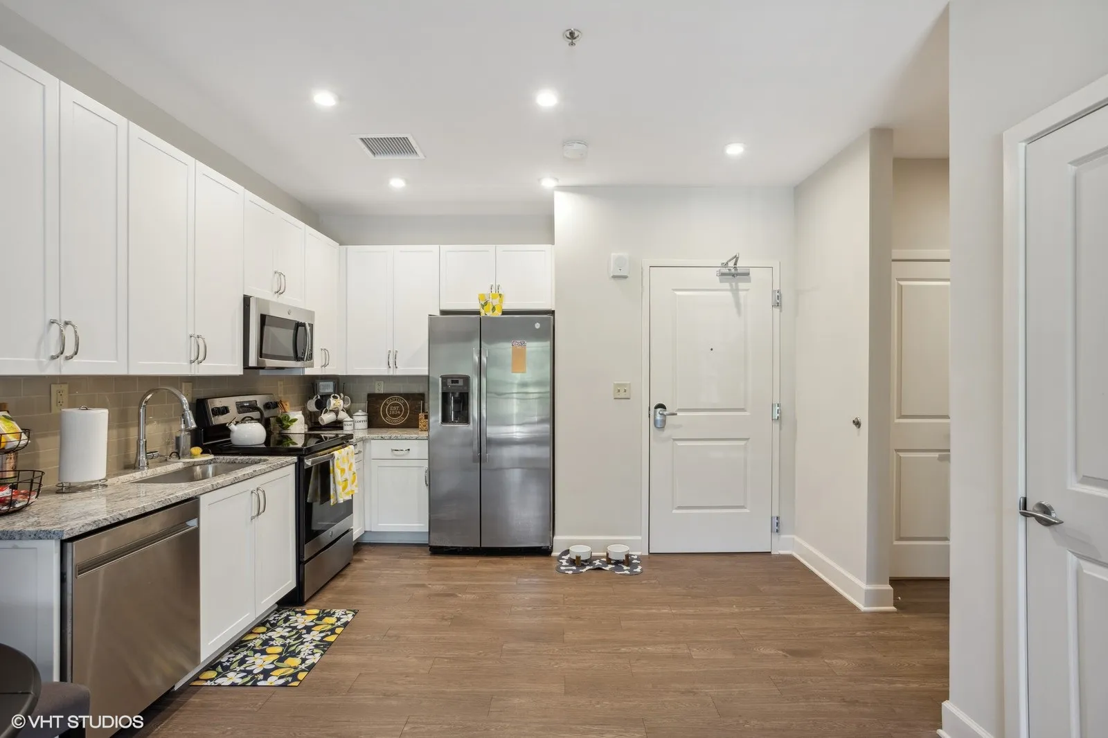 06_9651UnionHillRoad_5_Kitchen_Large