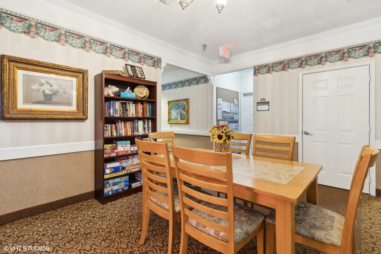 09_1517WestBroadway_2013_Large