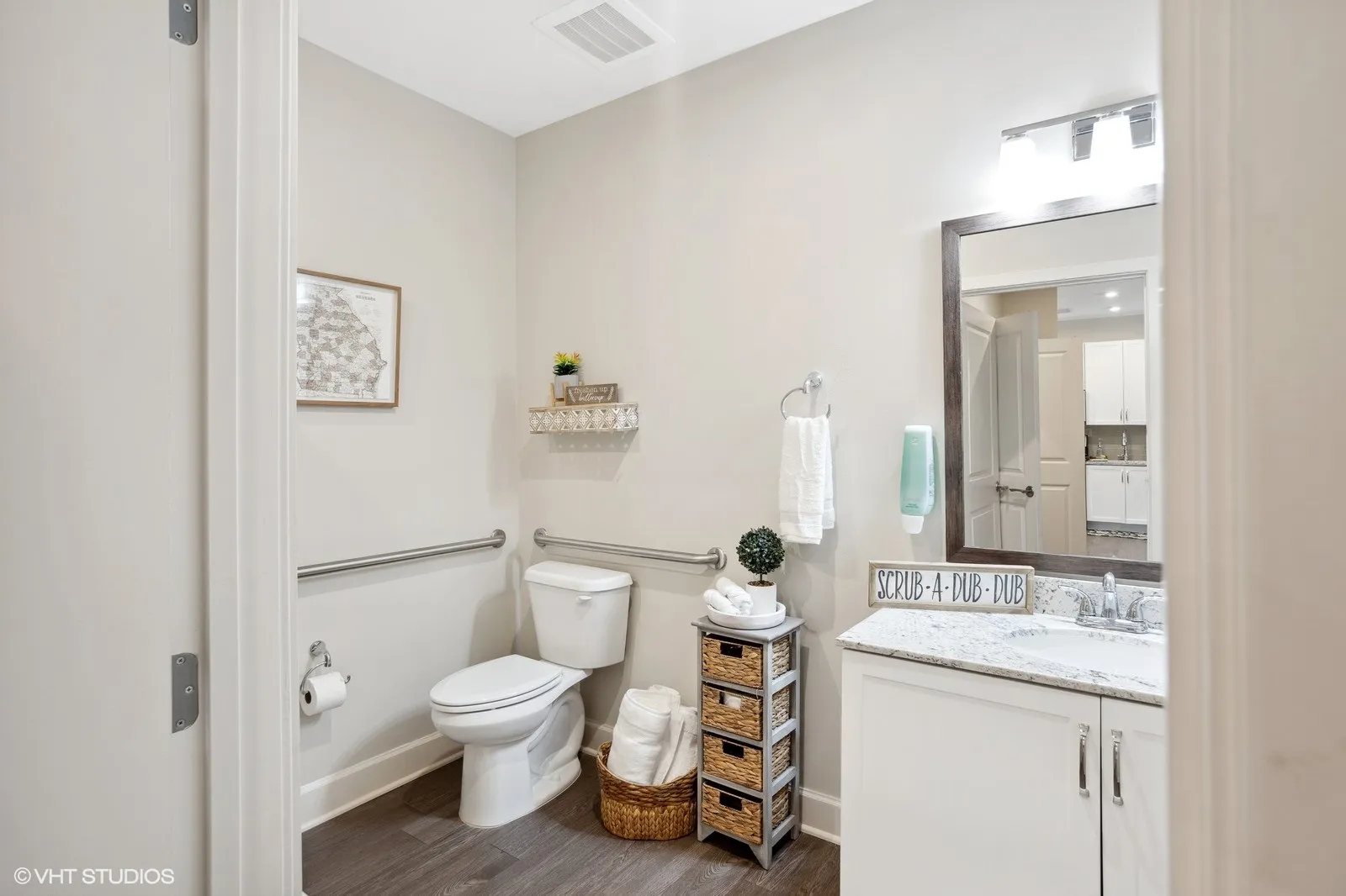 10_9651UnionHillRoad_8001_Bathroom_Large