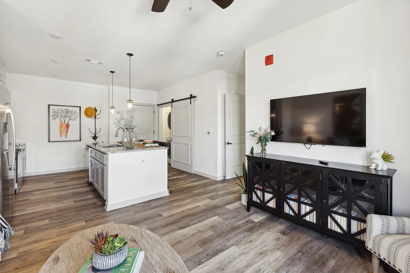 09_1200WillowViewDrive_2025_HiRes