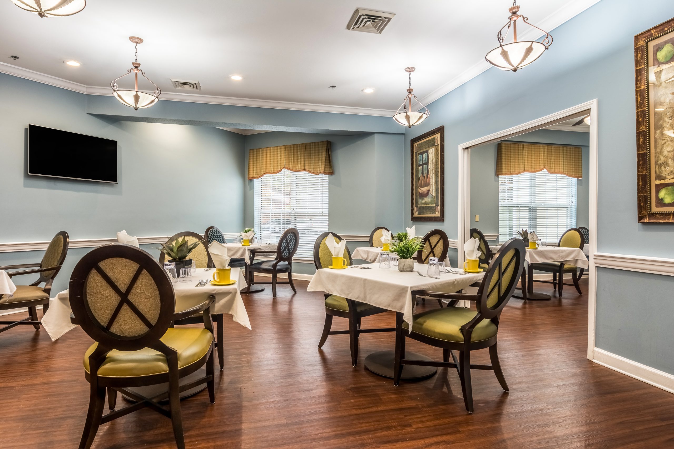 Memory_Care_Dining_Room_2