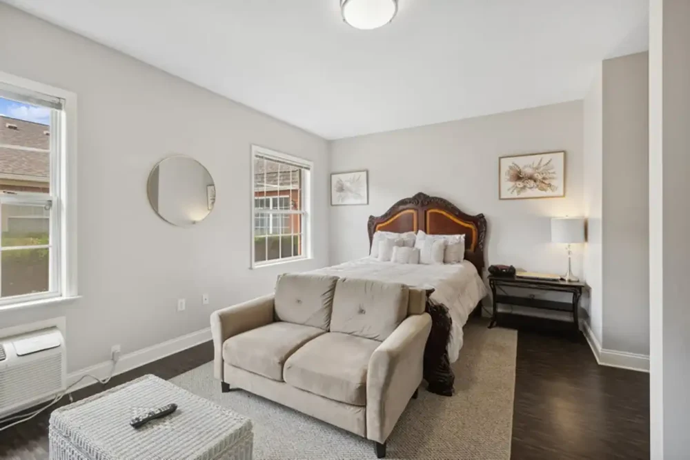 Priceville-09-Model-Studio-Apartment-1000x667