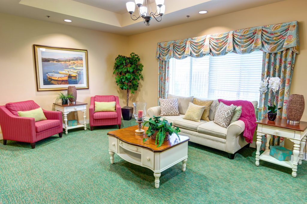 12_The-Lynmoore_Sittingroom-1024x683