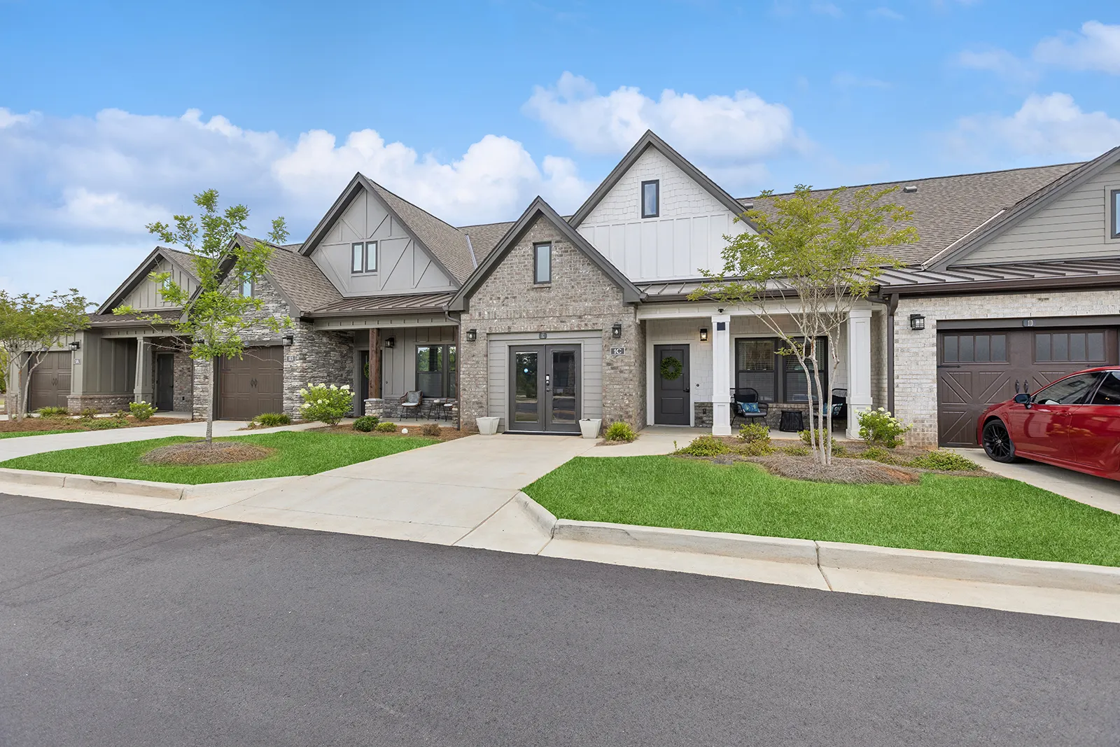 16_1200WillowViewDrive_2035_HiRes