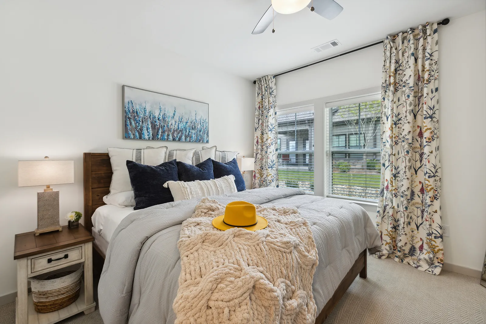 30_1200WillowViewDrive_2067_HiRes